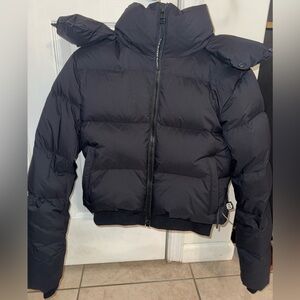 Aritzia The Super Resort Puff cliMATTE Jacket